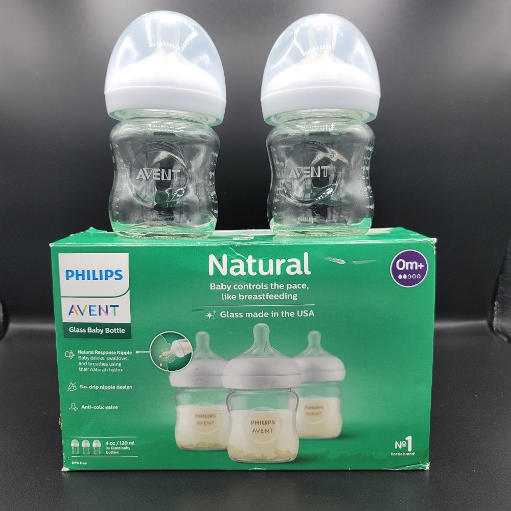2 Phillips Avent Glass 4oz bottles